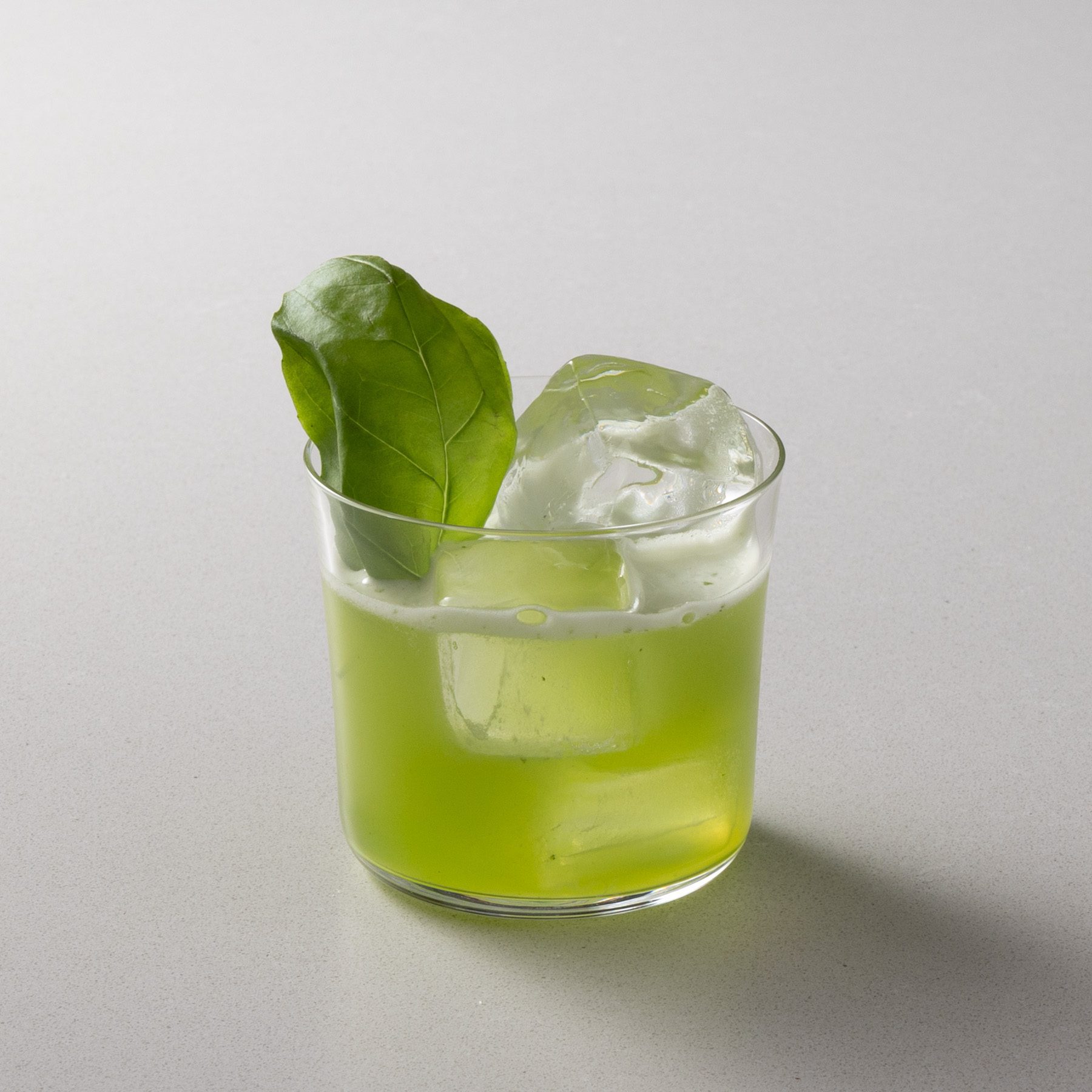 Gin Basil Smash cocktail